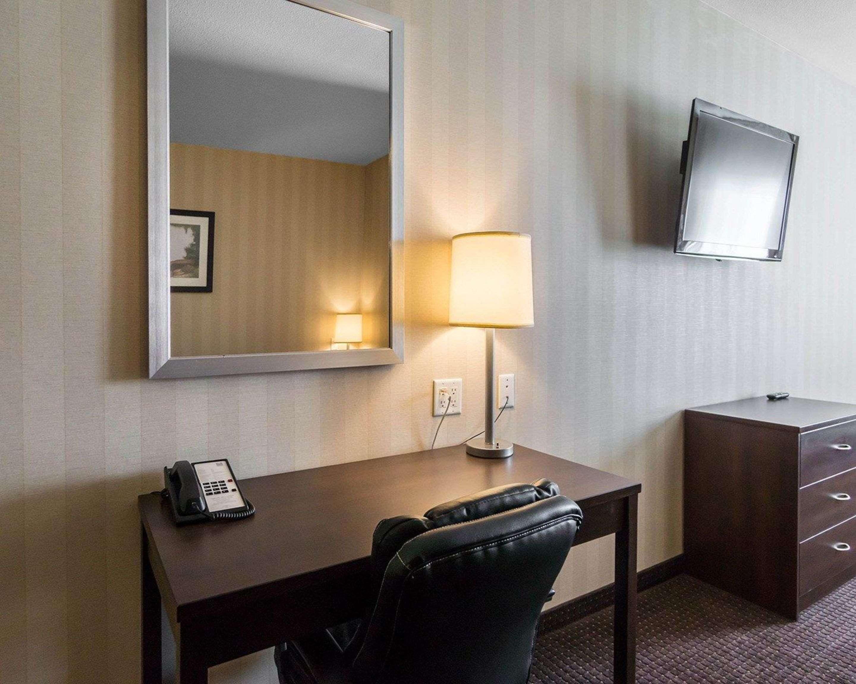 Comfort Inn & Suites Fox Creek Εξωτερικό φωτογραφία